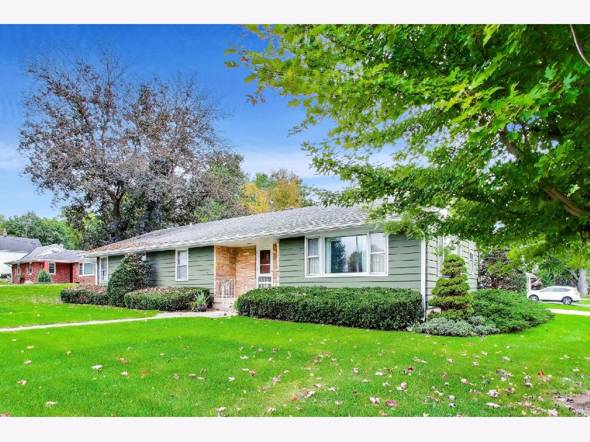  For Sale Mchenry Illinois, 3601 Clover Avenue