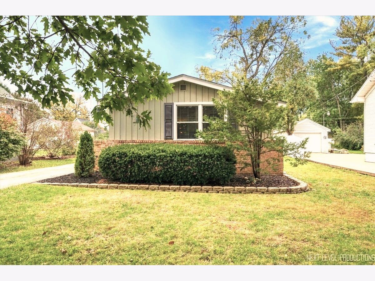  For Sale Aurora Illinois, 904 Kenilworth Place