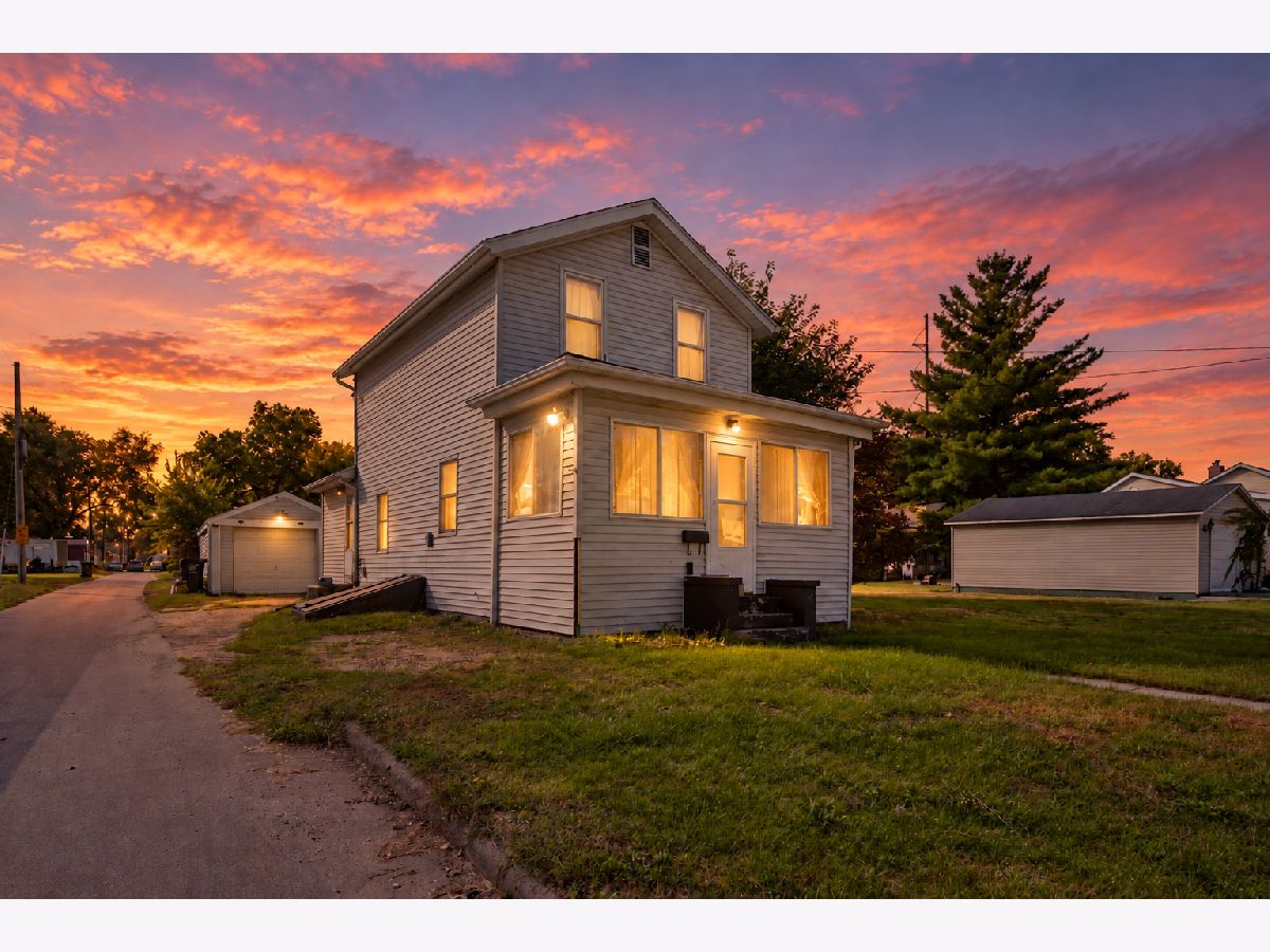  For Sale Ottawa Illinois, 413 Superior Street