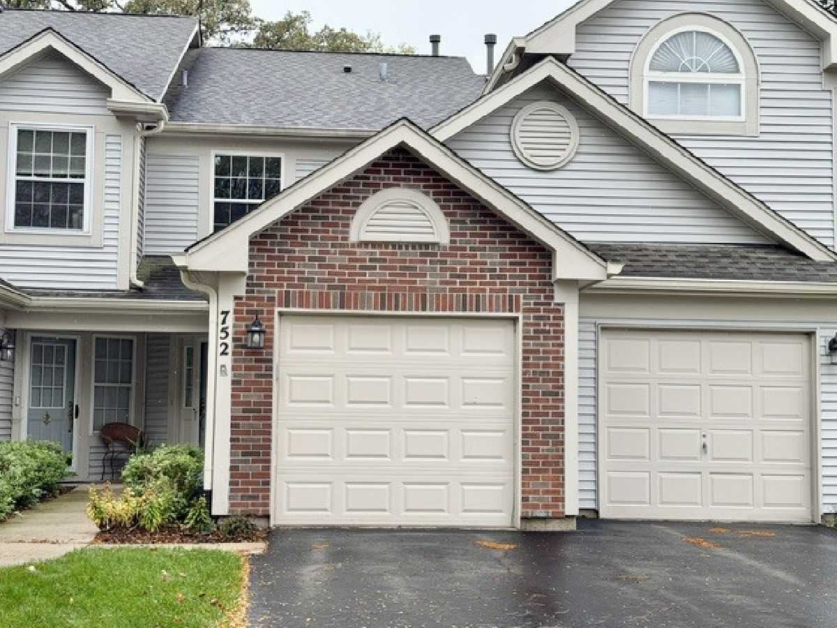  For Rent Elgin Illinois, 752 Ripple Brook