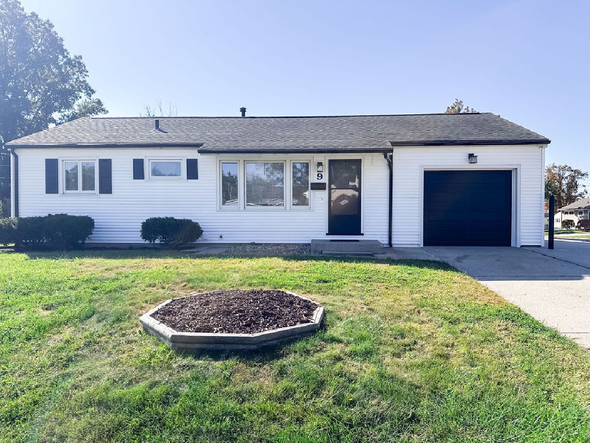  For Sale Decatur Illinois, 9 Glenview Drive