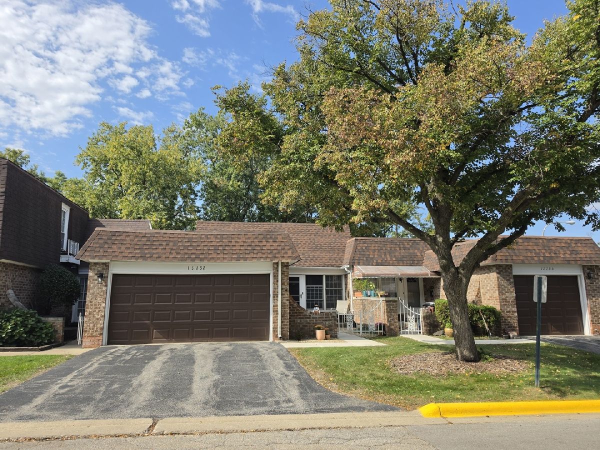 Townhomes & Condos For Sale Brandywine Villa Park Illinois, 1S282 Holyoke Lane