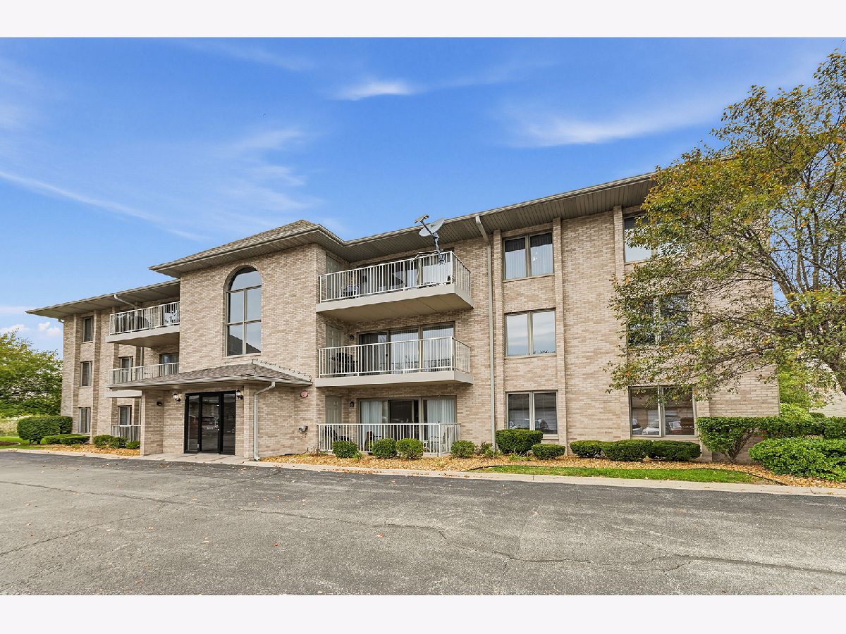  For Sale Lockport Illinois, 1053 Ashley Court
