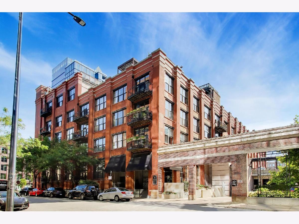  For Sale Chicago Illinois, 1000 Washington Boulevard