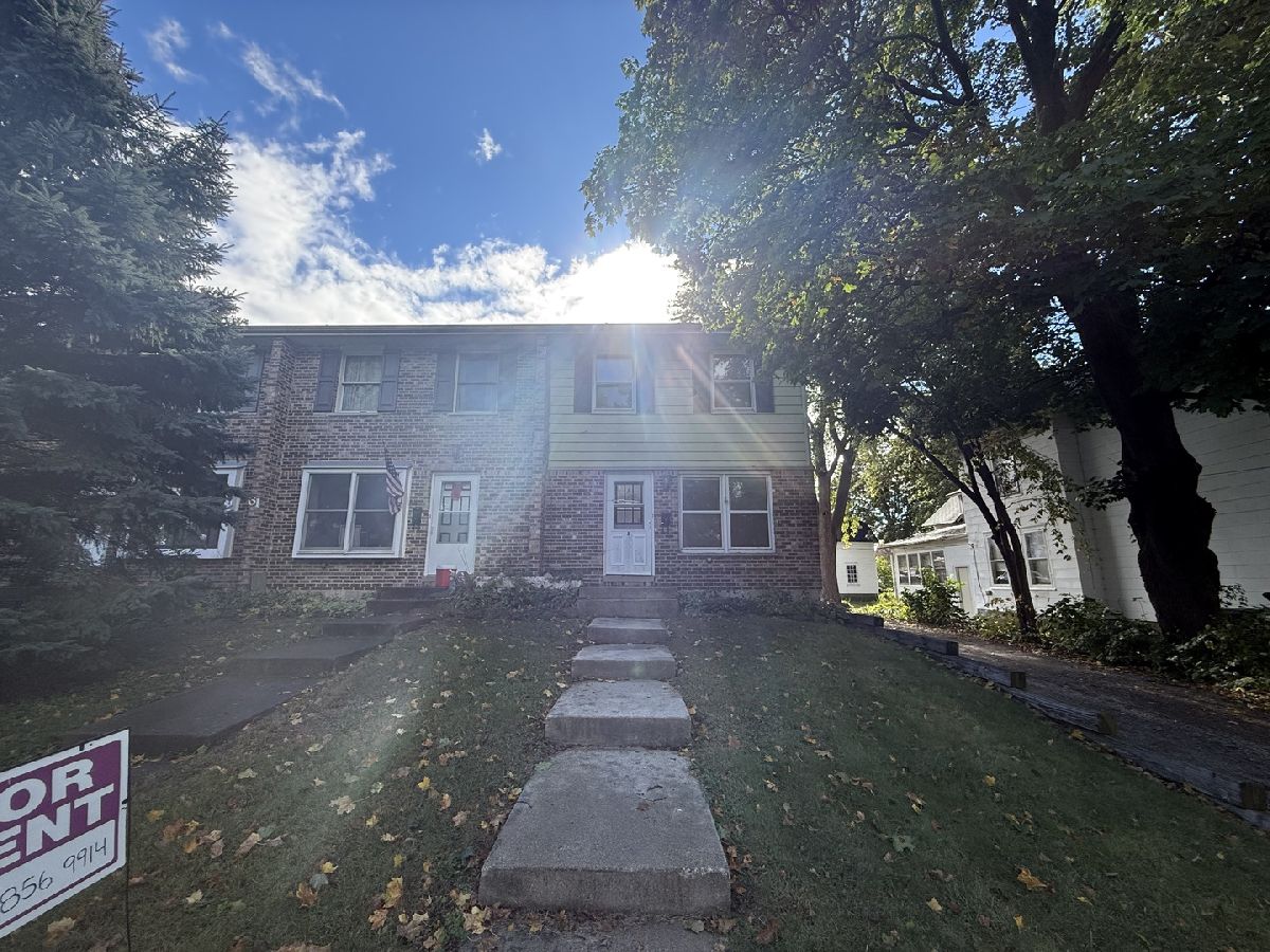  For Rent Crystal Lake Illinois, 61 Gates