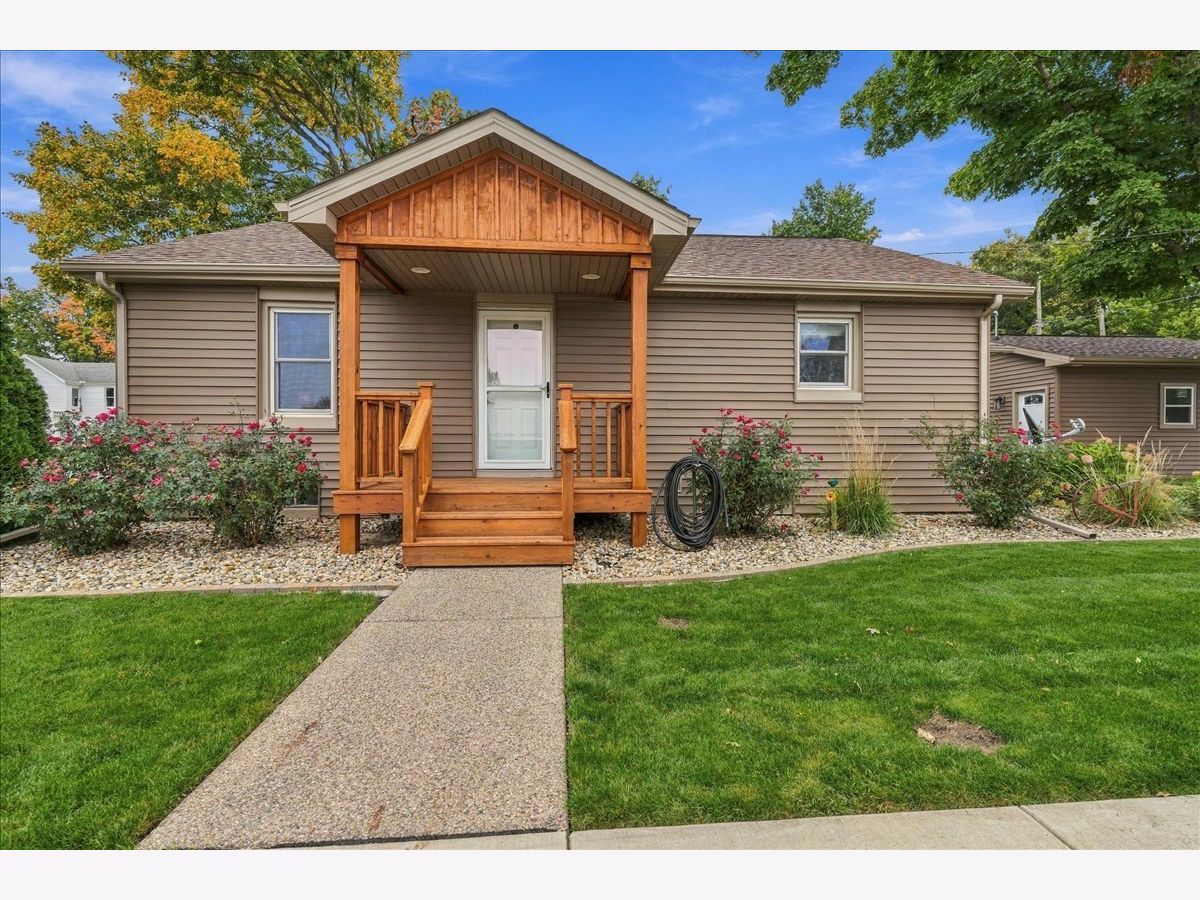  For Sale Danvers Illinois, 209 Sherman Street