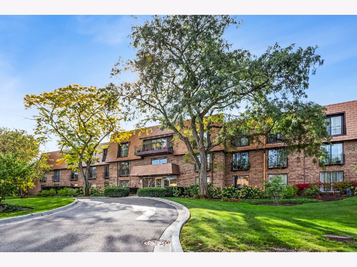  For Sale Northbrook Illinois, 3900 Dundee Road