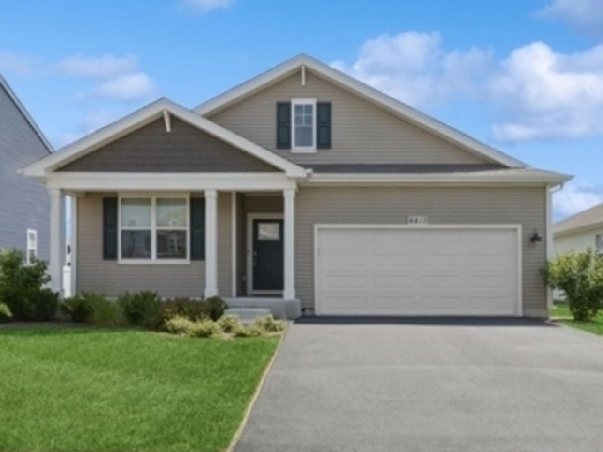 Homes & Condos & Townhomes For Sale Stonewater Wonder Lake Illinois, 6813 Cobble Springs Lane