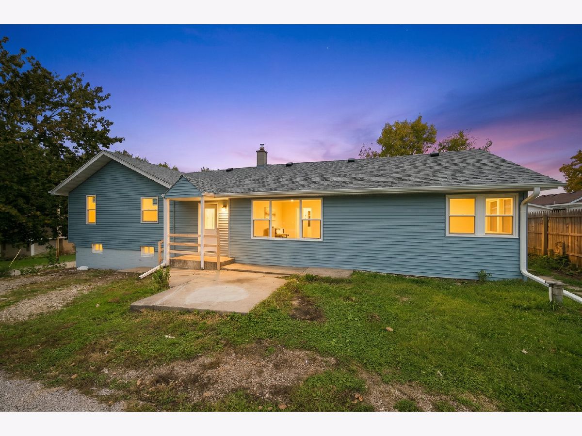  For Sale Antioch Illinois, 42279 Elm Street