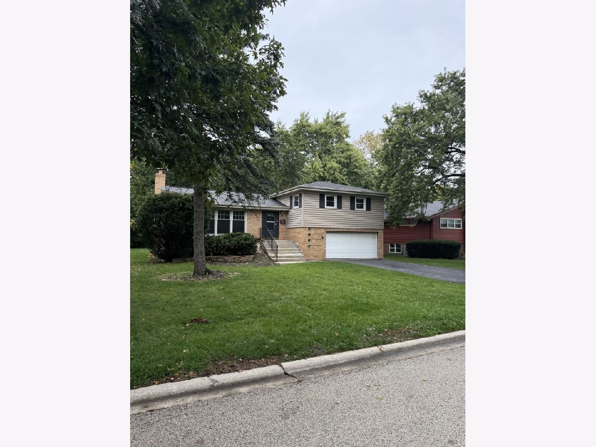  For Rent Northbrook Illinois, 864 Bittersweet