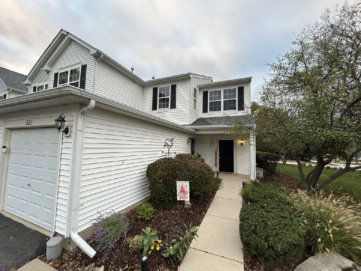  For Rent Carpentersville Illinois, 1221 Brookdale