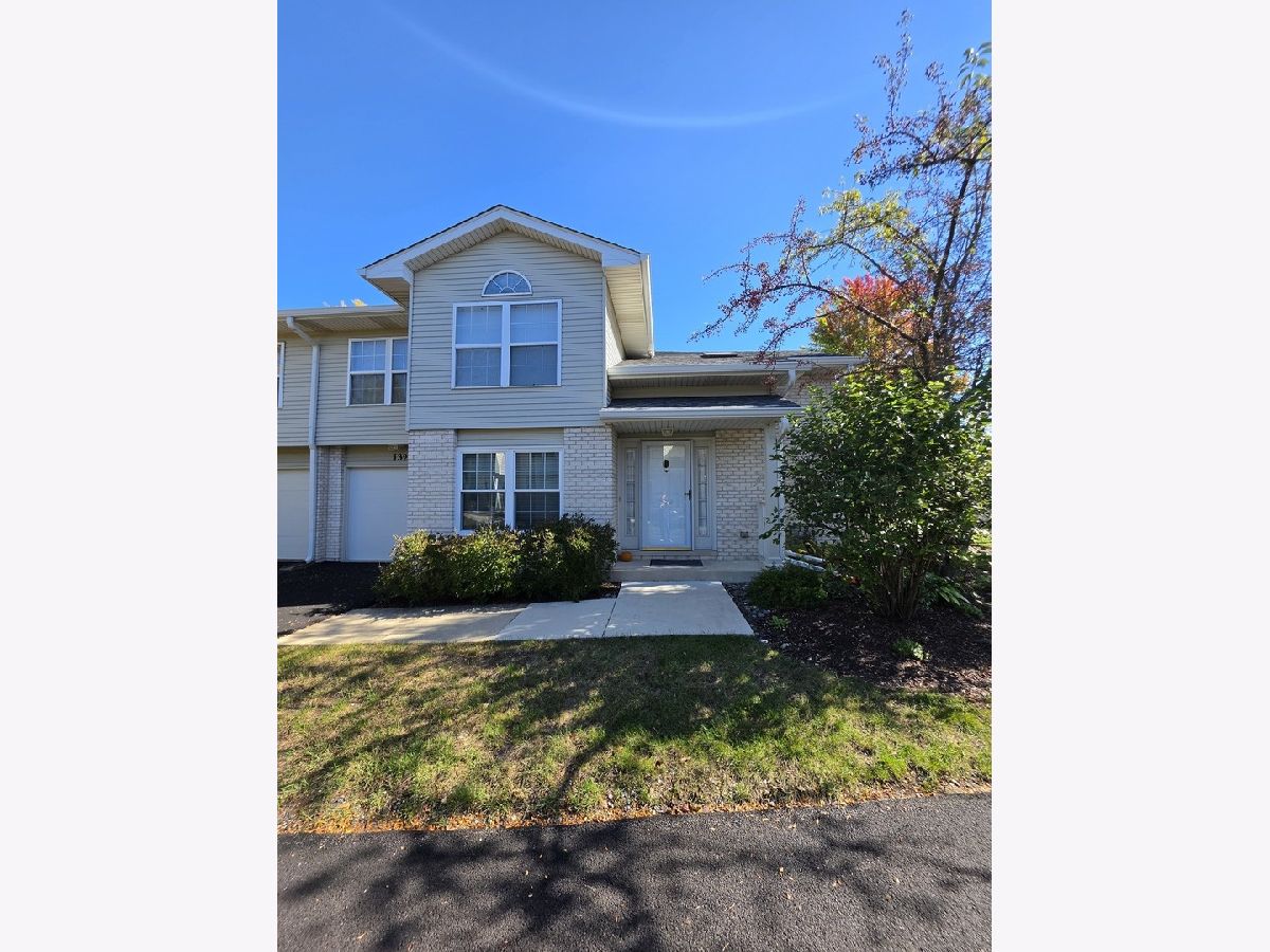  For Rent Naperville Illinois, 1327 Sugar