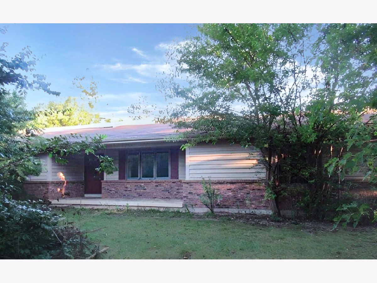  Foreclosure Woodstock Illinois, 10306 Saddlebred Trail