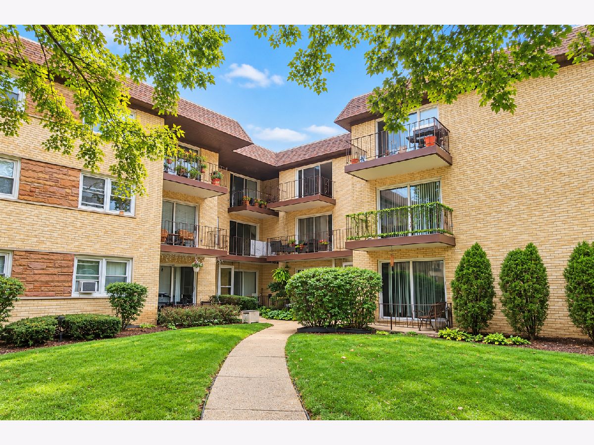  For Rent Chicago Illinois, 5218 Delphia