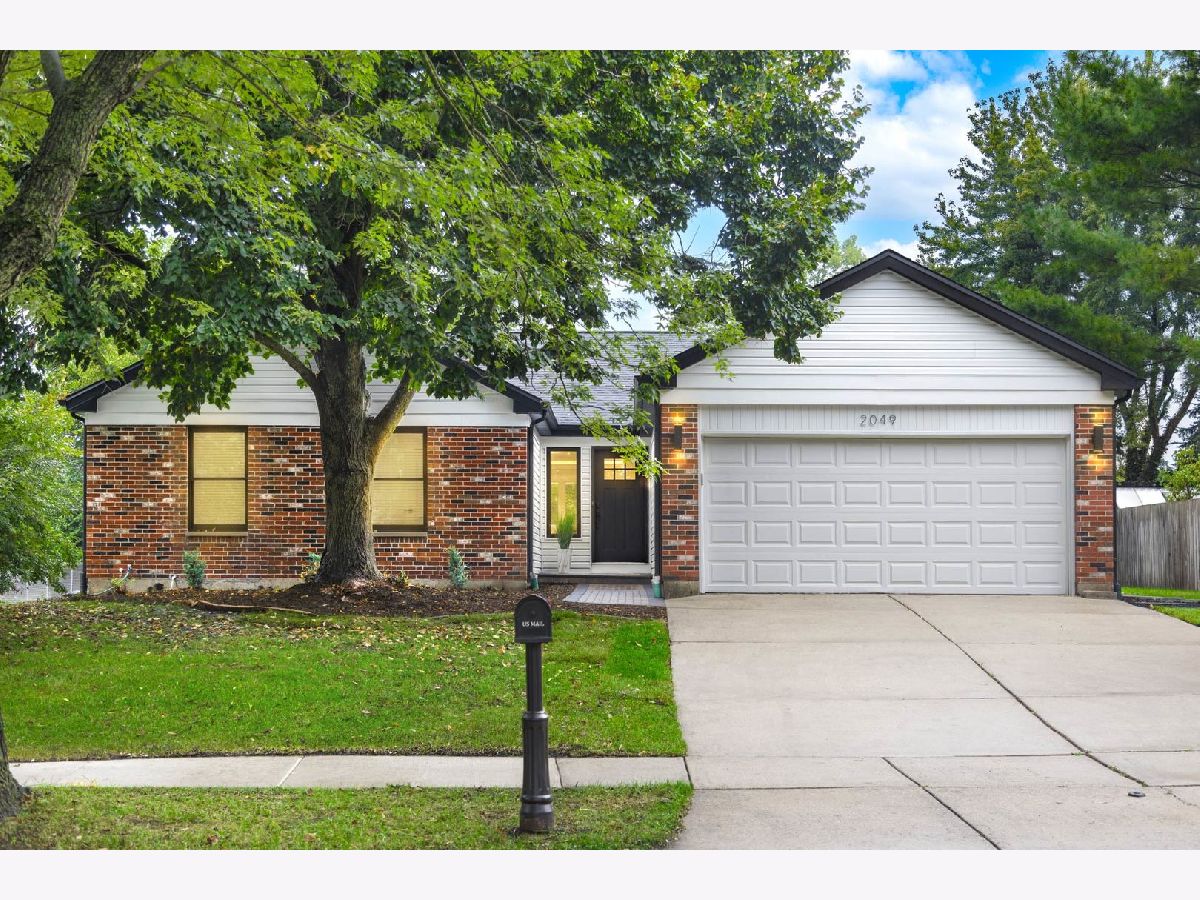  For Sale Naperville Illinois, 2049 Dorval Drive