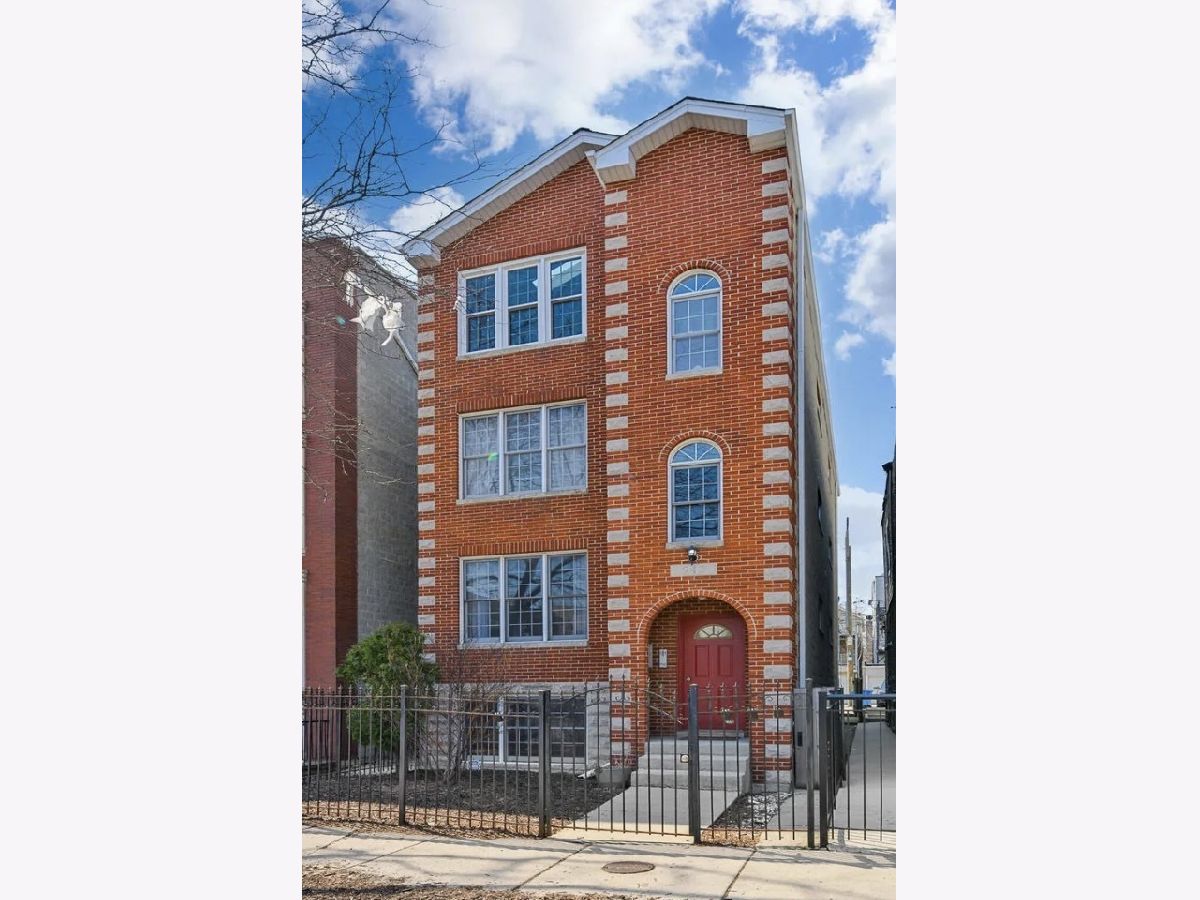  Rented Chicago Illinois, 942 Wood