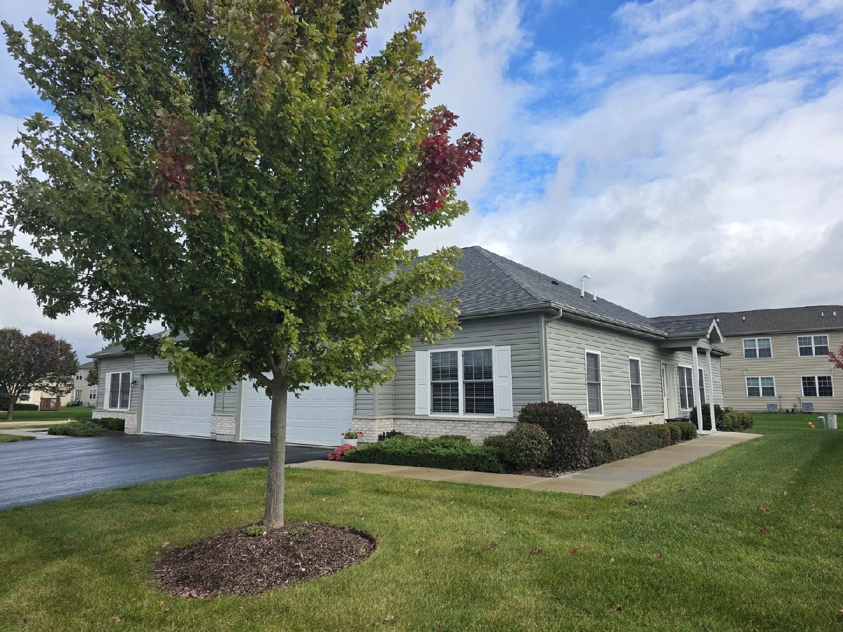  For Sale Mchenry Illinois, 906 Lexington Street