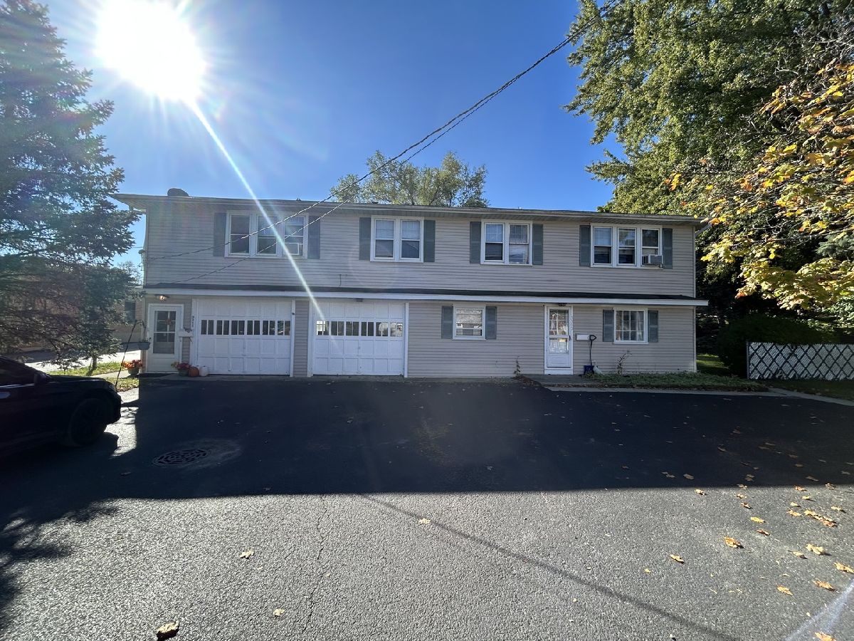  For Rent Mchenry Illinois, 3315 Waukegan