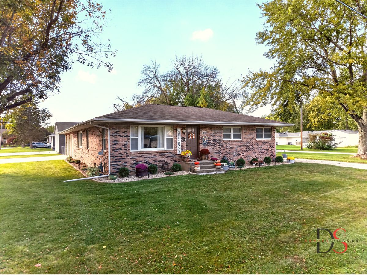  For Sale Seneca Illinois, 381 Hossack Street