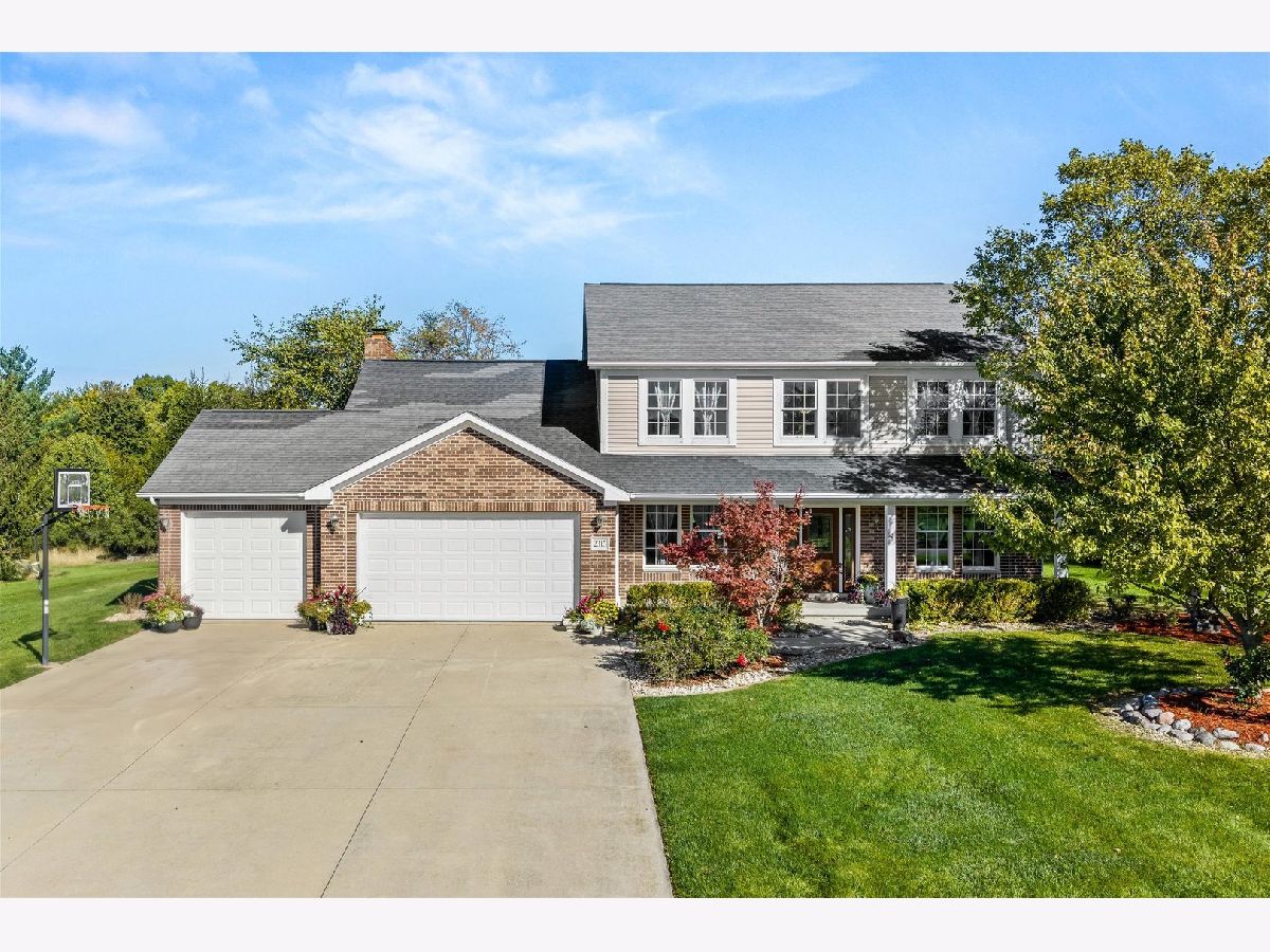 For Sale Marseilles Illinois, 2315 Oakwood Lane