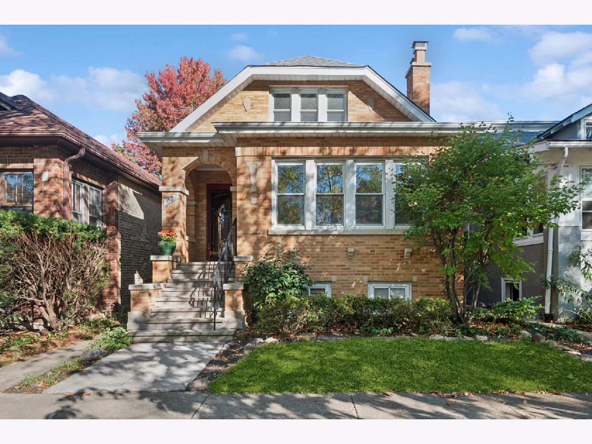  For Sale Evanston Illinois, 1037 Monroe Street