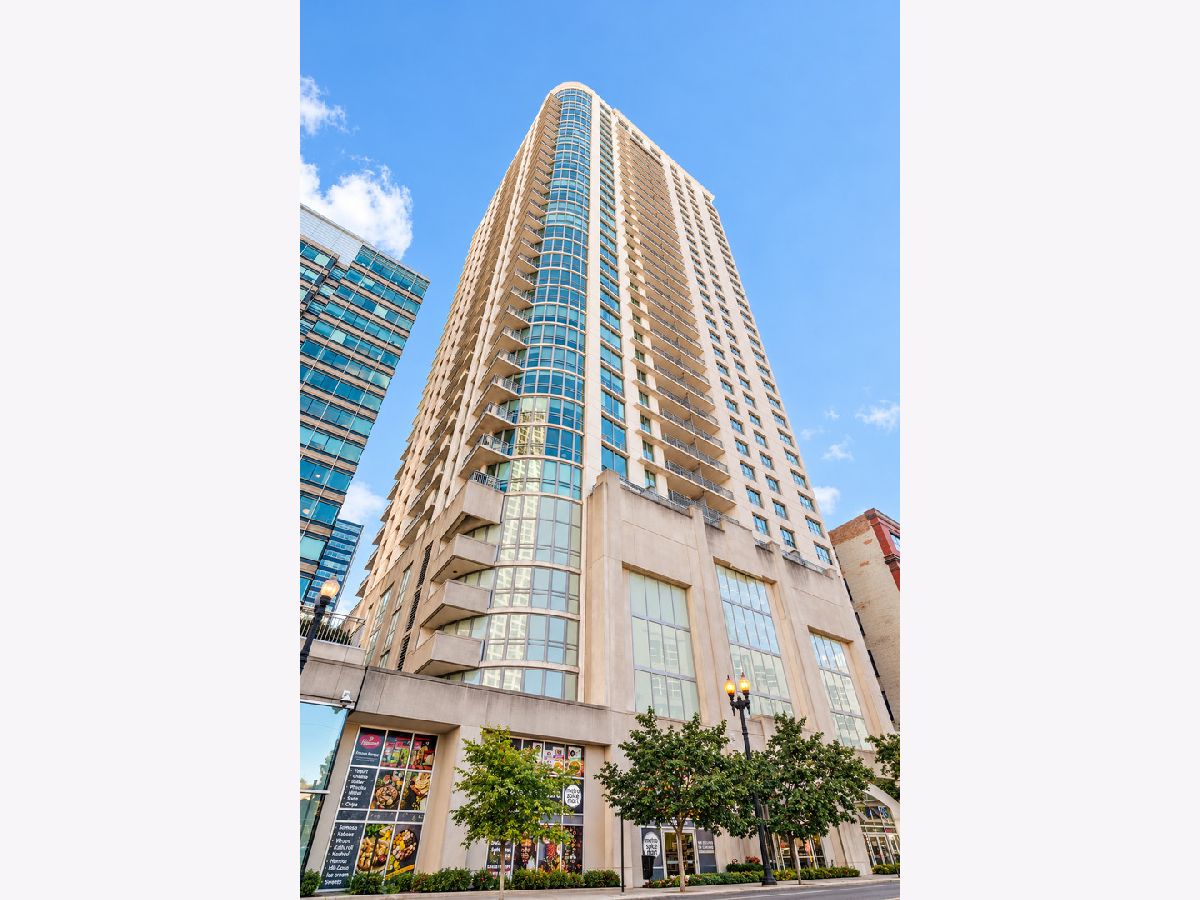  For Sale Chicago Illinois, 125 Jefferson Street