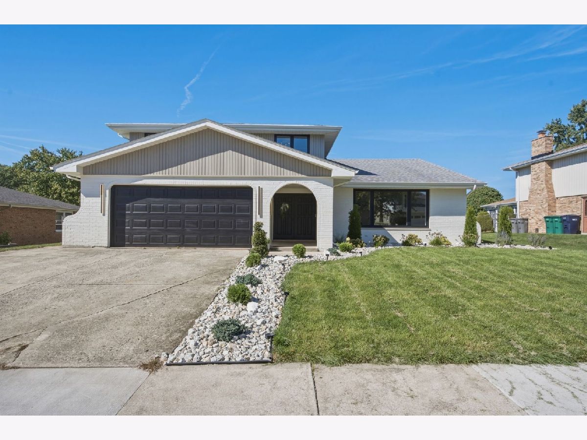  For Sale Orland Park Illinois, 14216 Trenton Avenue