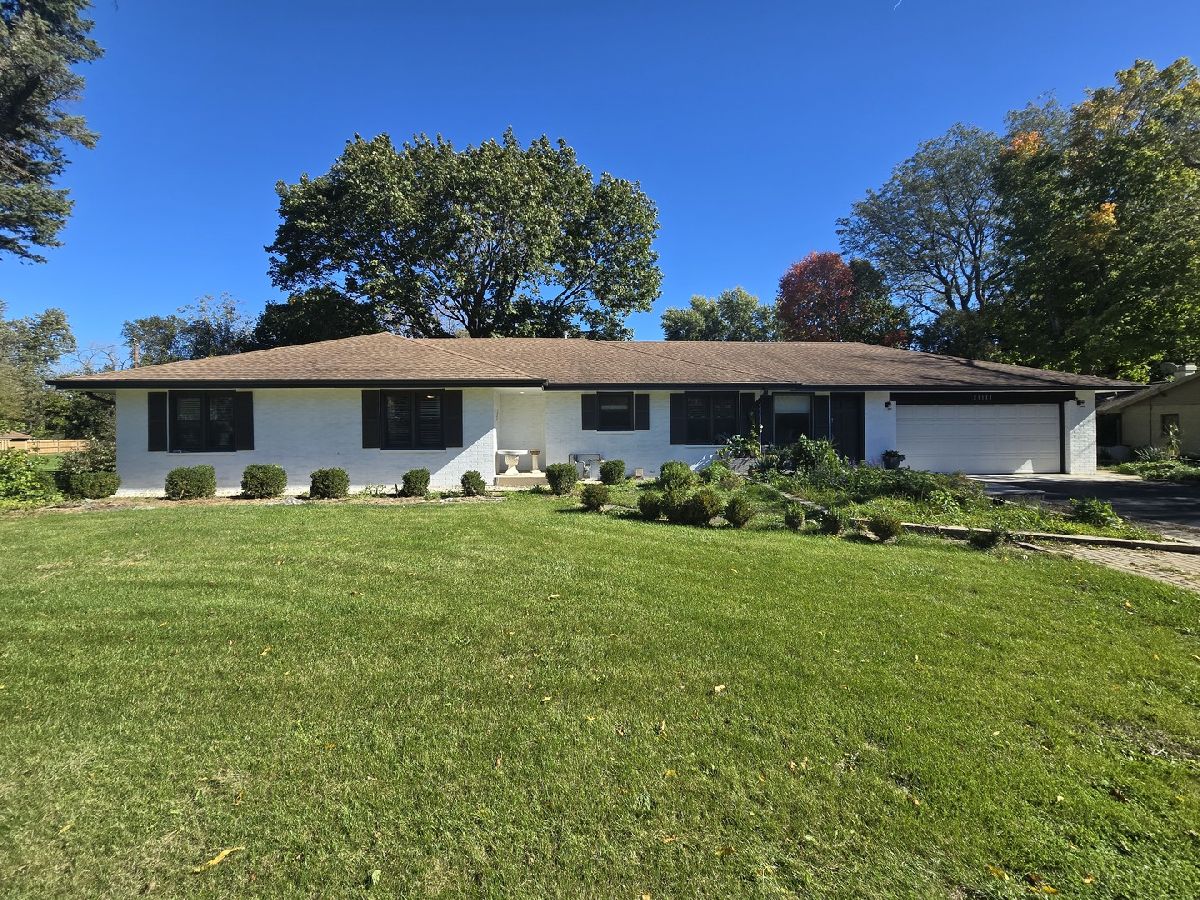  For Sale Green Oaks Illinois, 31111 O'plaine Road