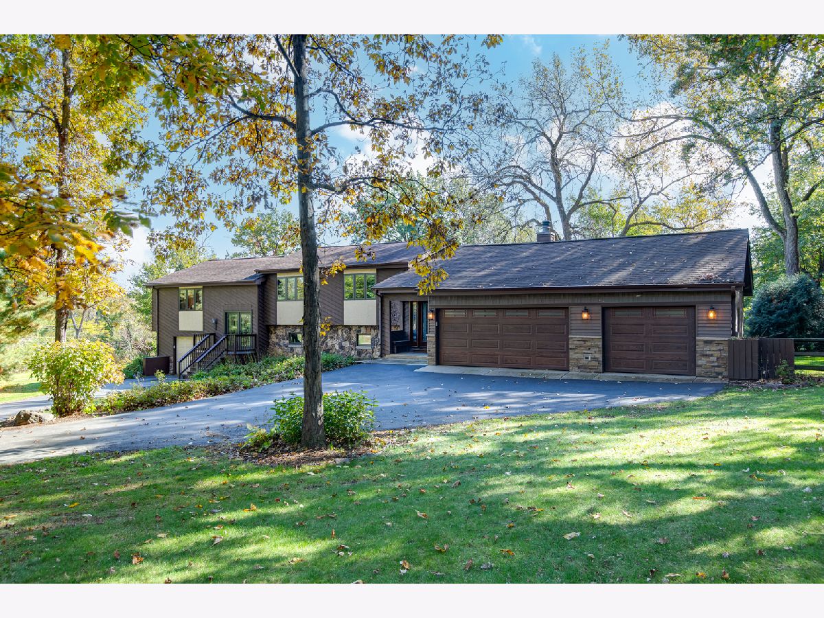  For Sale West Chicago Illinois, 29W601 Waynewood Drive
