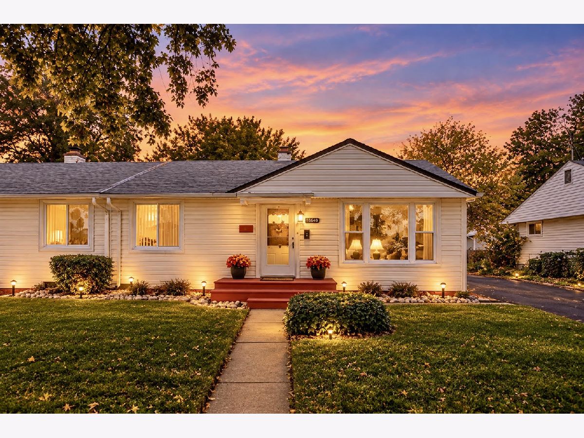  For Sale Hometown Illinois, 4332 87th Place
