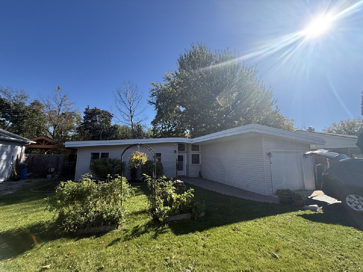  For Sale Wauconda Illinois, 318 Brown Street