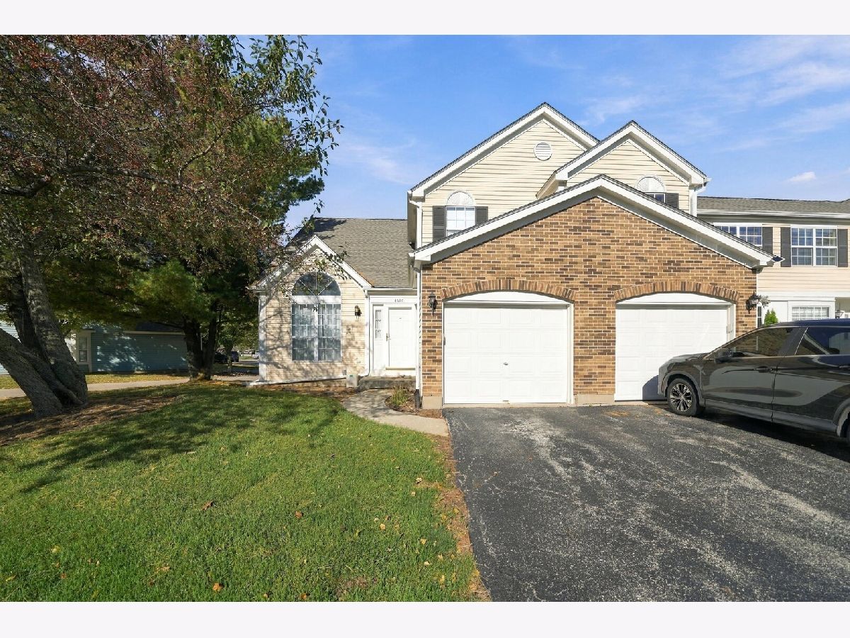  For Sale Gurnee Illinois, 4310 Buckingham Drive