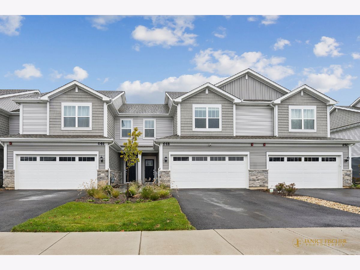  For Rent Crystal Lake Illinois, 648 Cassia