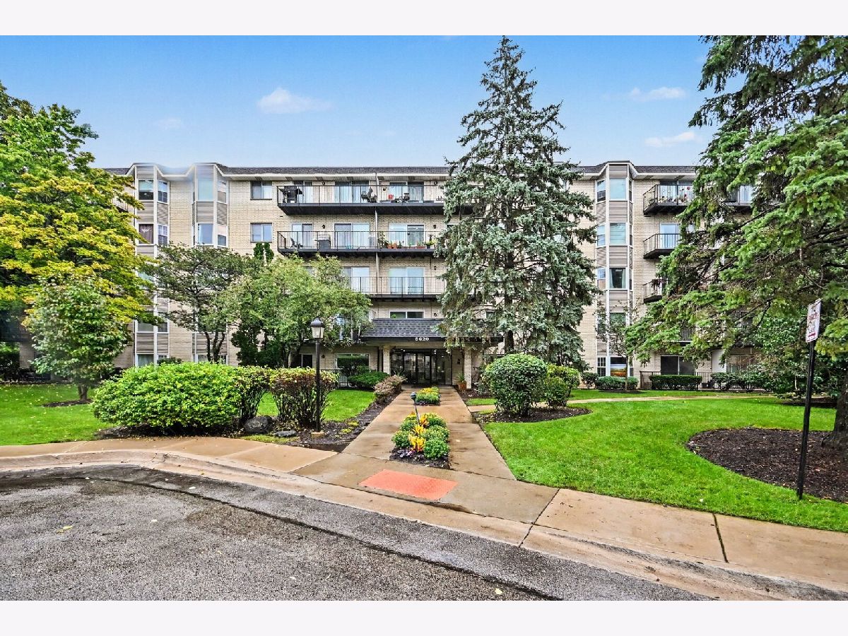  For Sale Morton Grove Illinois, 8620 Waukegan Road
