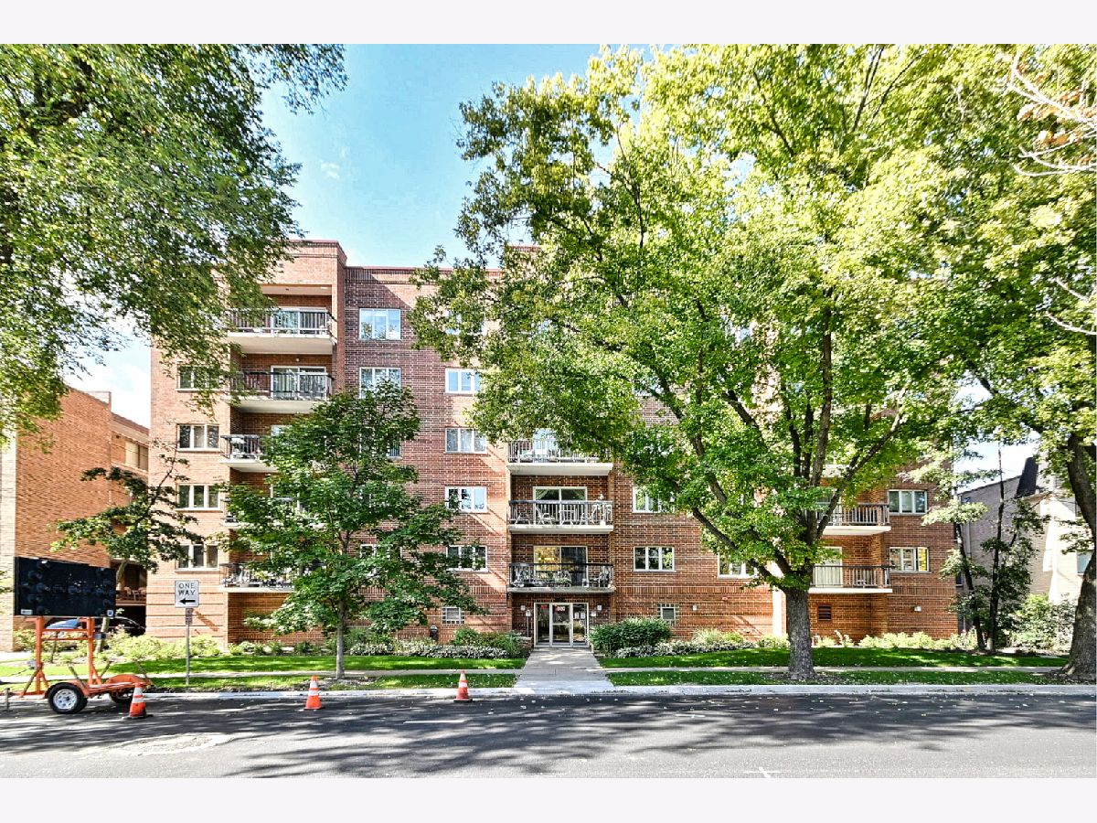  For Sale Des Plaines Illinois, 820 Graceland Avenue