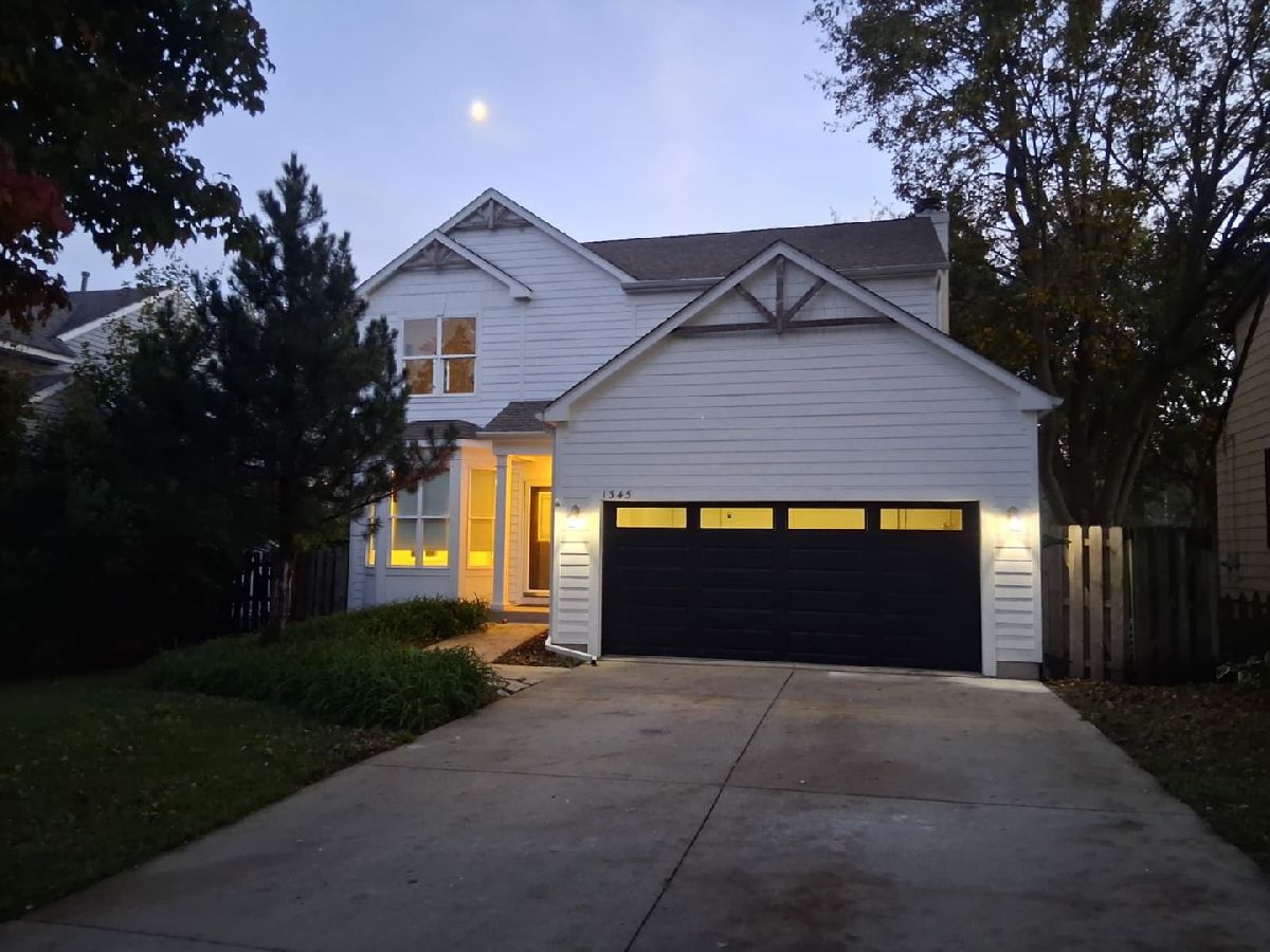  For Sale Crystal Lake Illinois, 1345 Gardina Vista Street