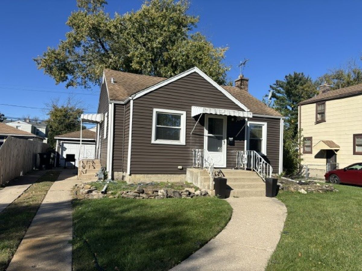  For Sale Broadview Illinois, 2424 13th Avenue