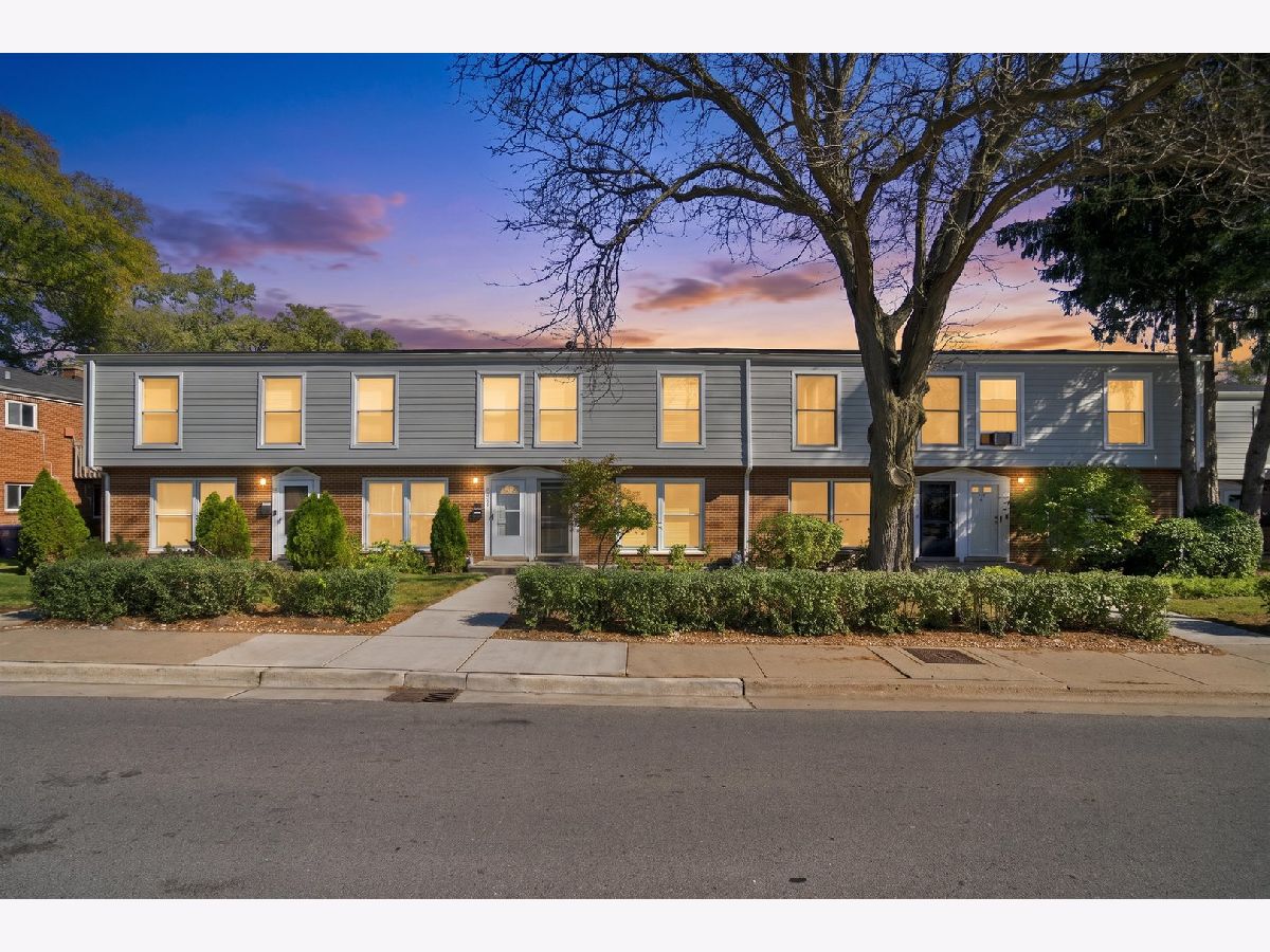  For Sale Deerfield Illinois, 911 Waukegan Road