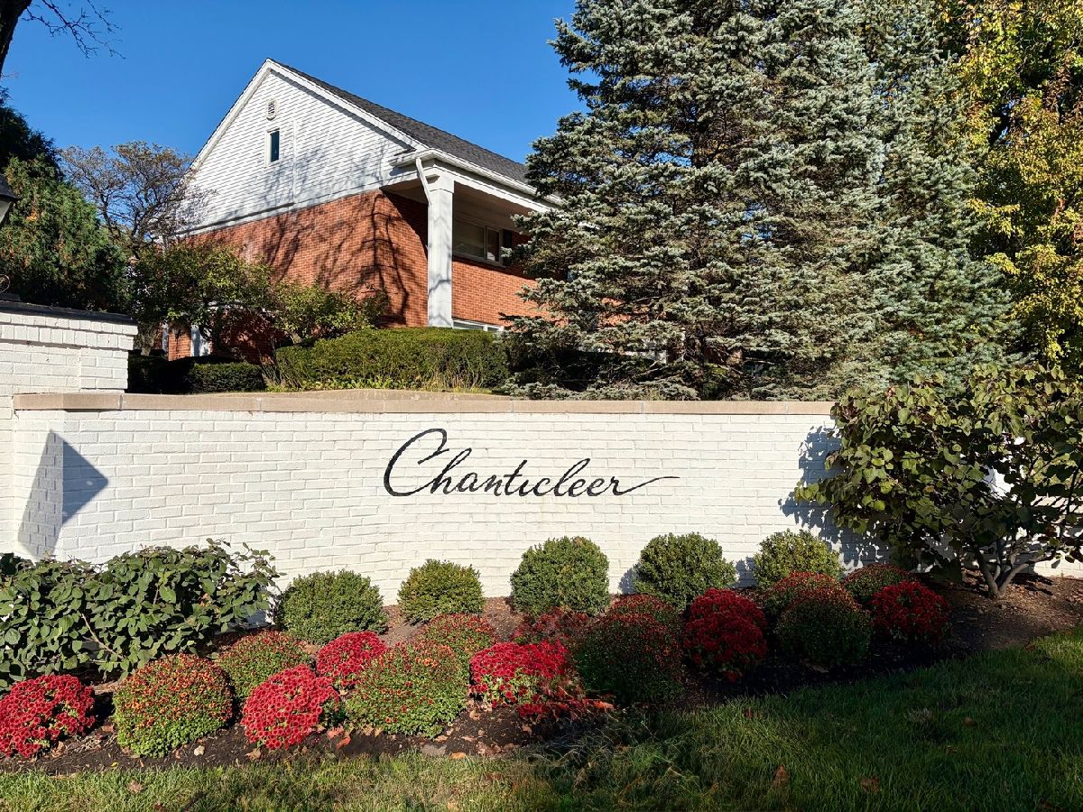  For Sale Hinsdale Illinois, 502 Chanticleer Lane