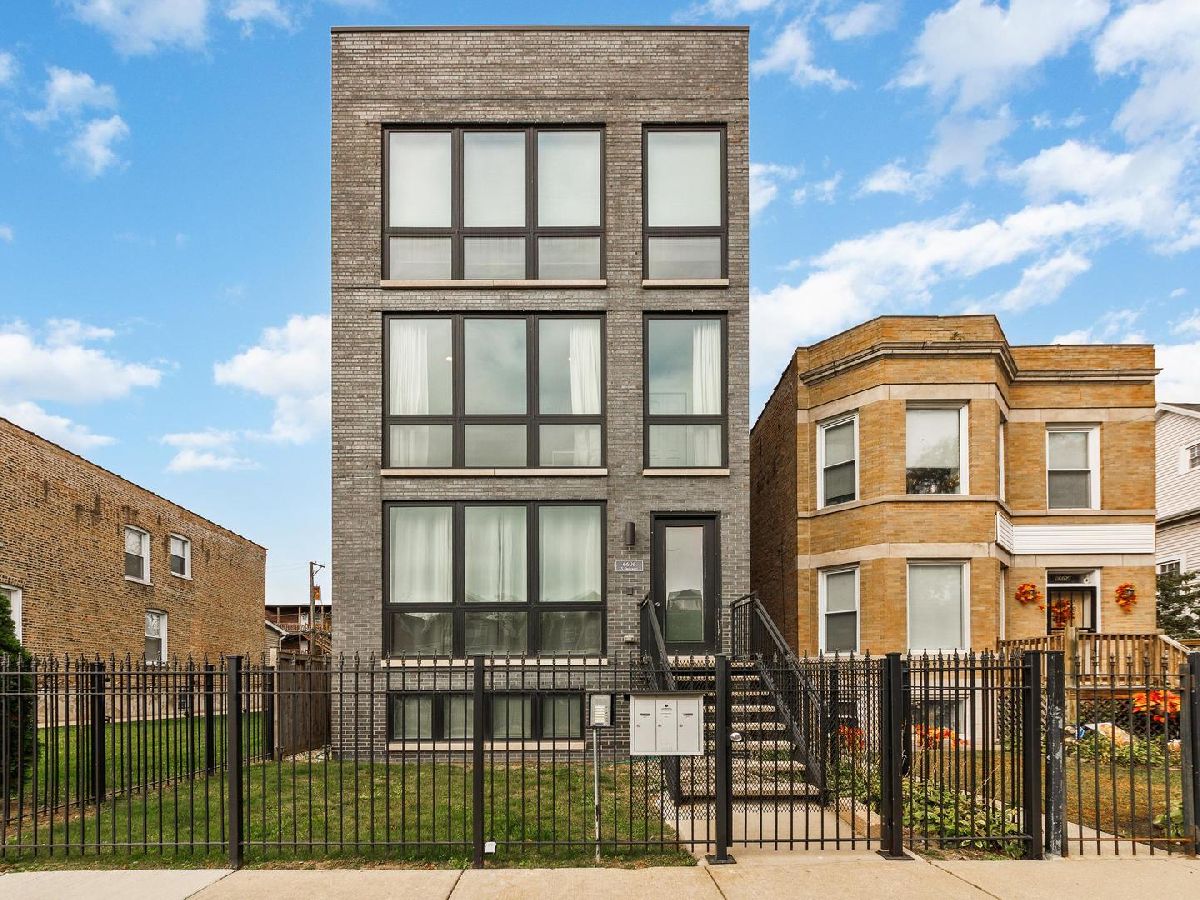  For Sale Chicago Illinois, 6606 University Avenue