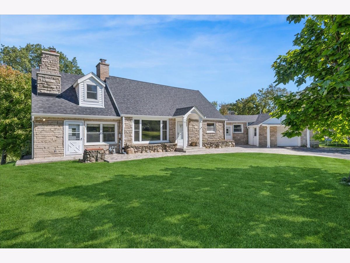  For Sale Cary Illinois, 7616 Newbold Road
