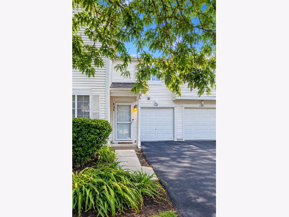  For Rent Aurora Illinois, 141 Heather Glen