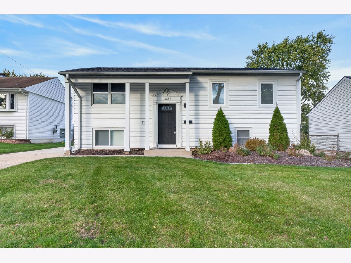  For Sale Glendale Heights Illinois, 1634 Amy Avenue
