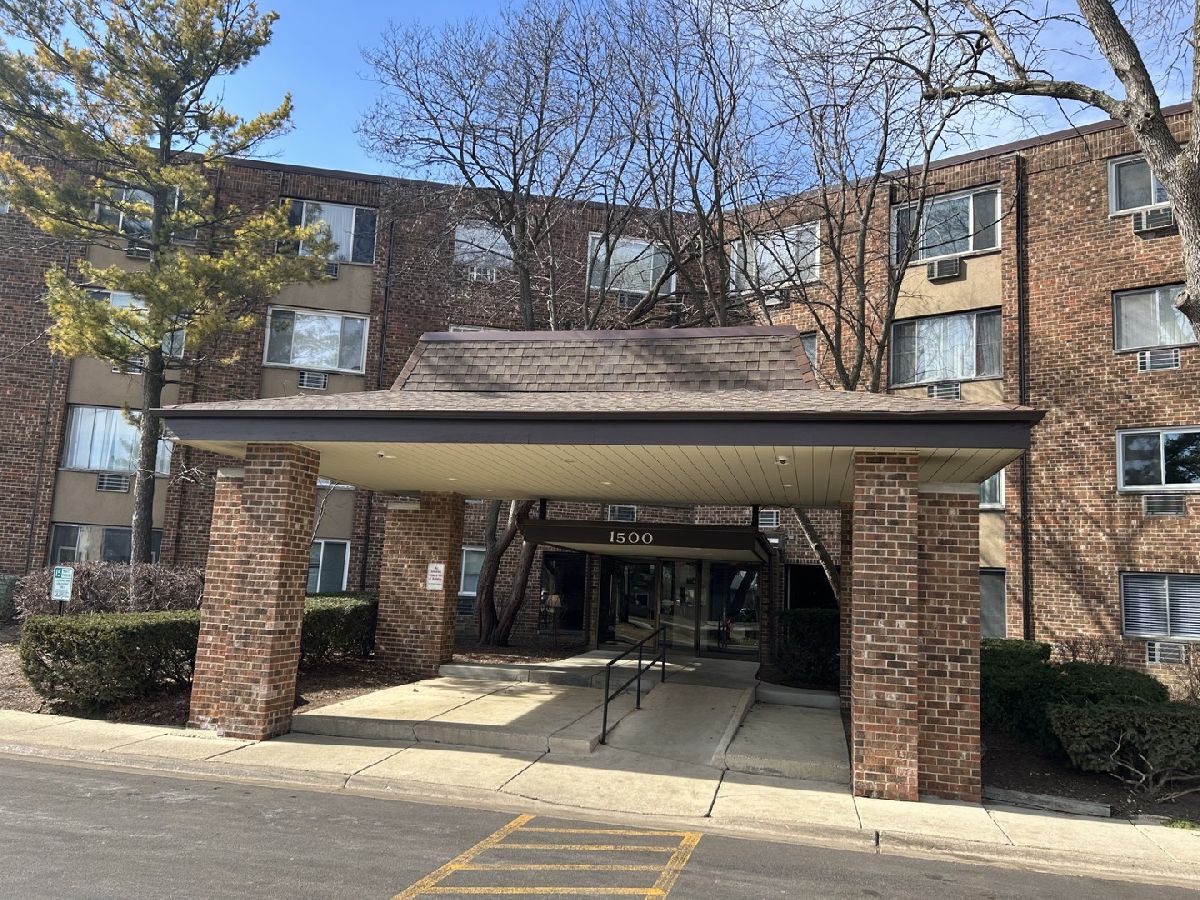  For Sale Hoffman Estates Illinois, 1500 Robin Circle