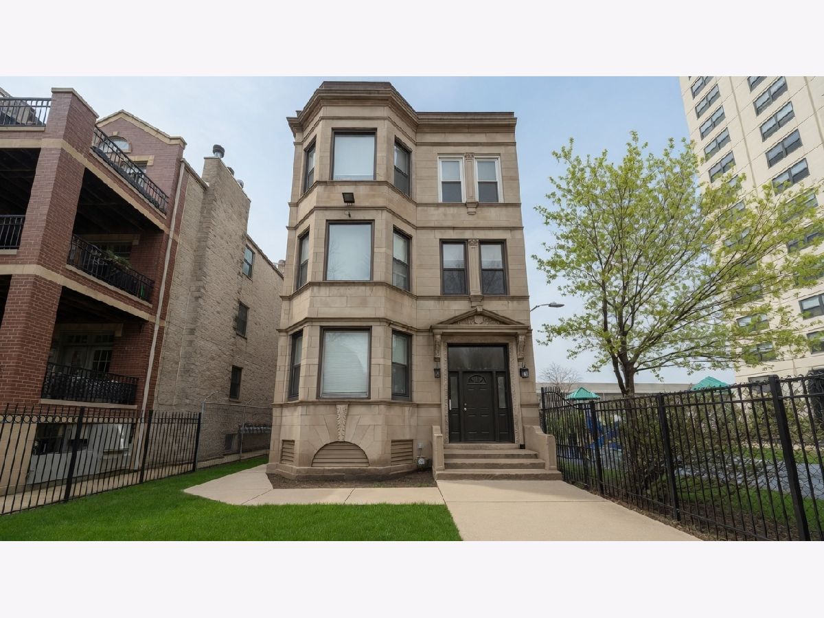  Rented Chicago Illinois, 4832 Winthrop