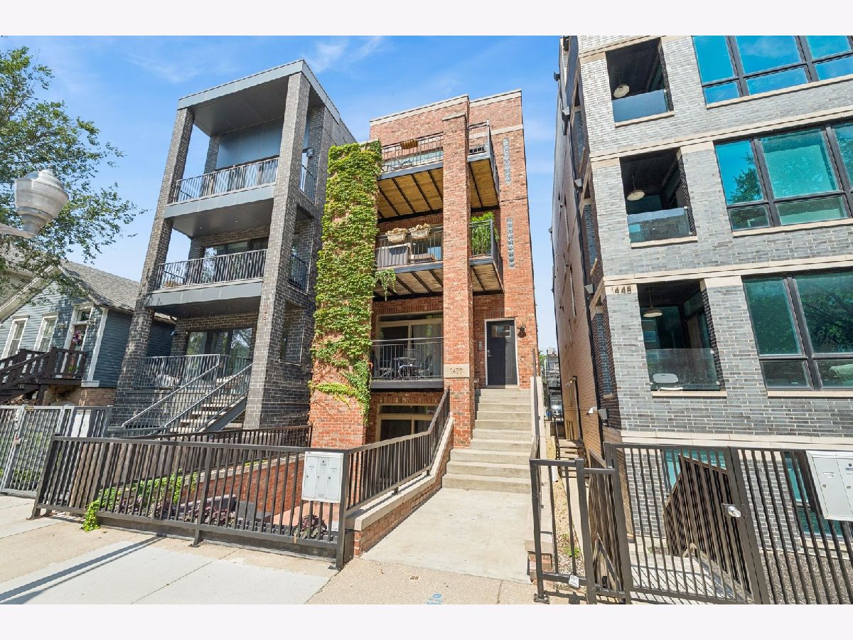  For Sale Chicago Illinois, 1450 Chestnut Street