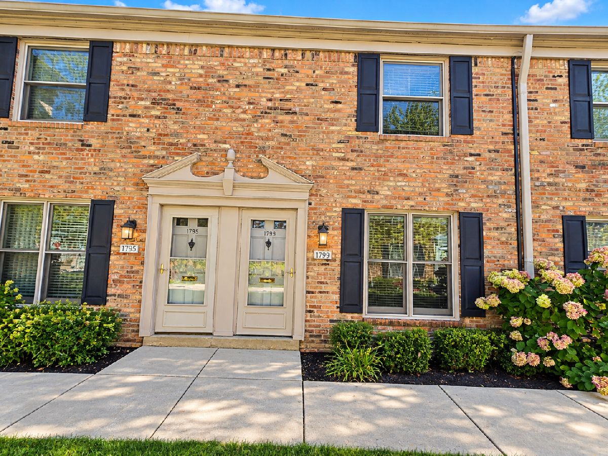  For Sale Hoffman Estates Illinois, 1799 Sessions Walk