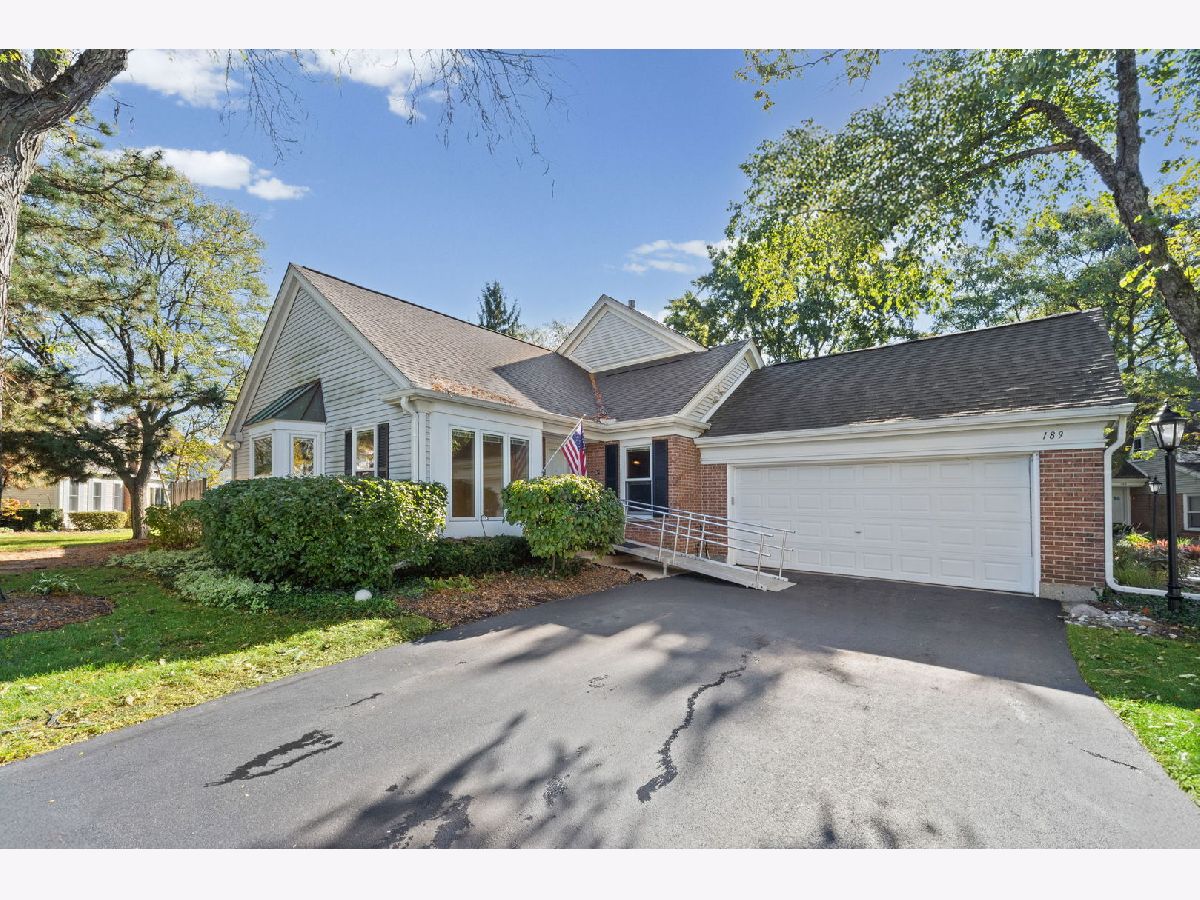  For Sale Prospect Heights Illinois, 189 Country Club Drive