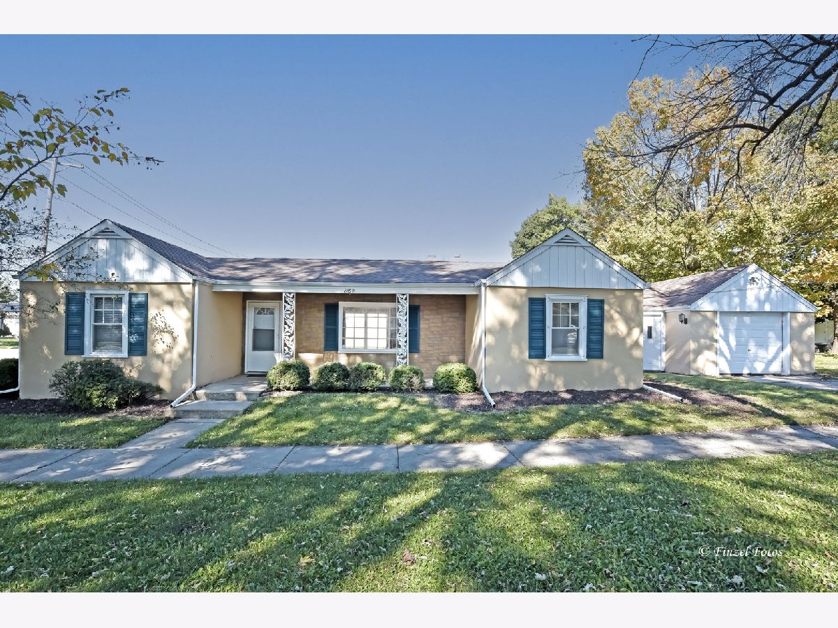  For Sale Elgin Illinois, 1168 Erie Street