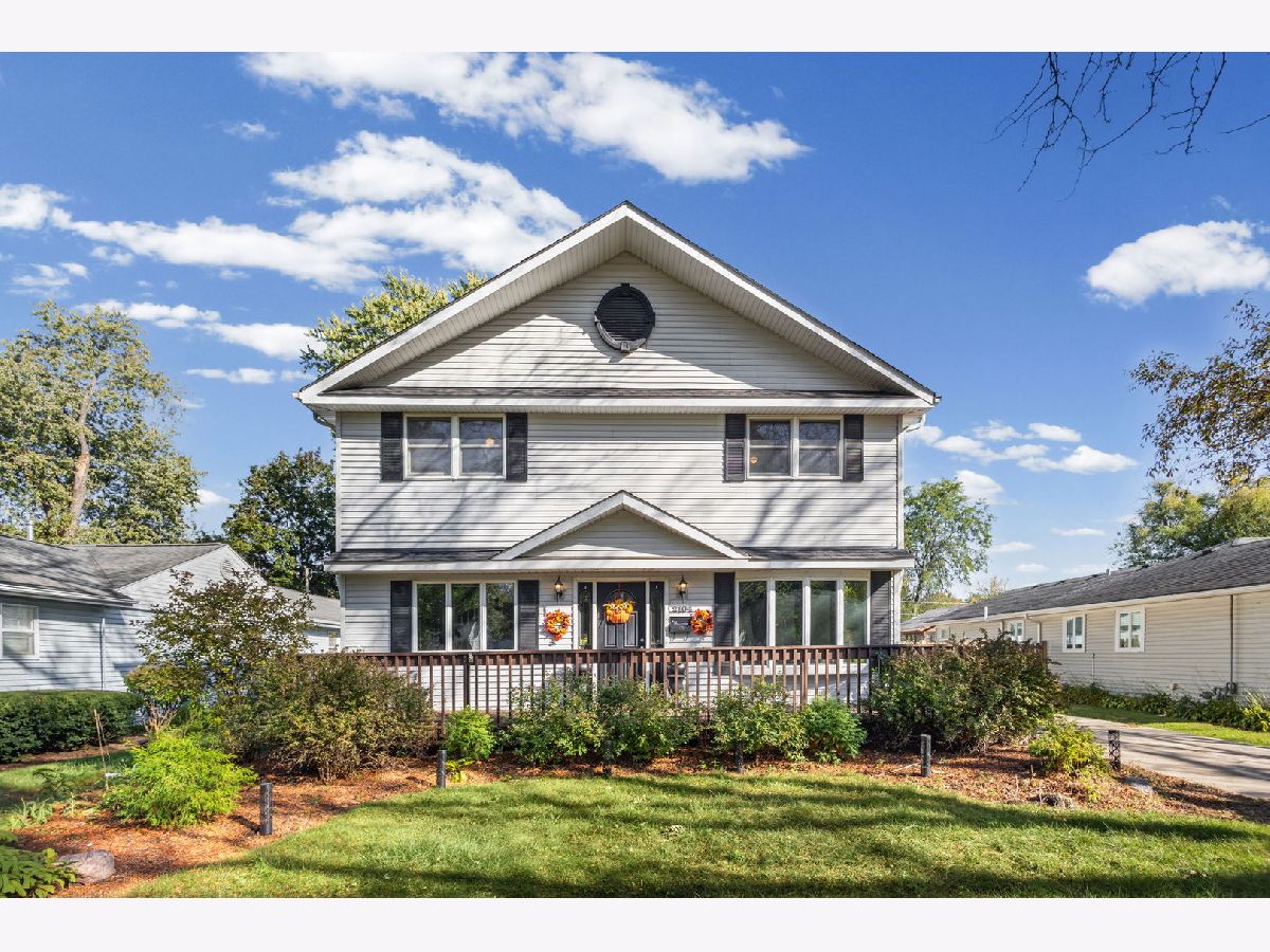 For Sale Rolling Meadows Illinois, 2104 Bluebird Lane